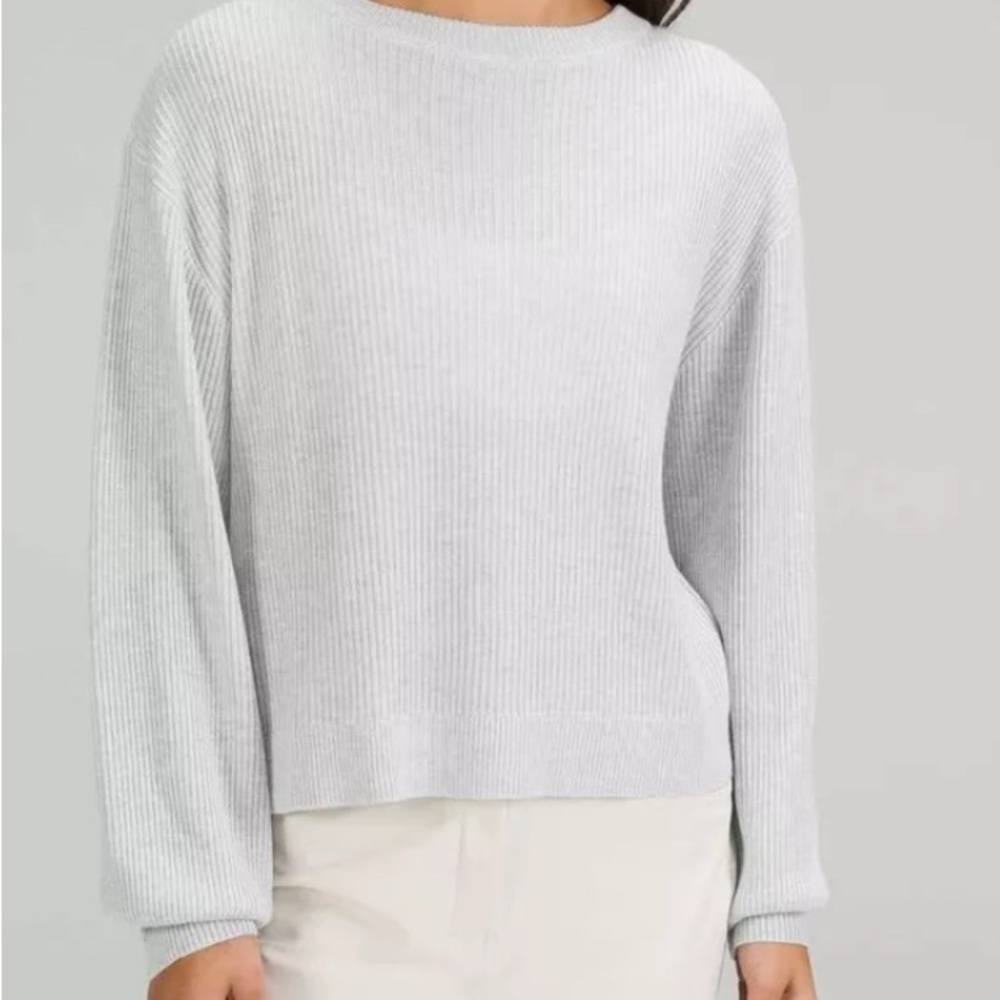 NEW Lululemon Reversible Crossover Sweater Heathered Core Light Grey Size: 6